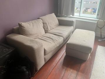 Gratis af te halen - taupe bank met hocker