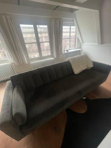 Grijze rechte bank - comfortabel en stijlvol