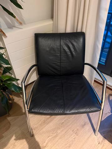 Zwarte leren stoel