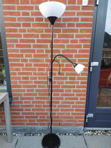 Gratis Ikea staande uplight / leeslamp
