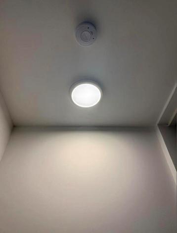 Plafondlamp met bewegingssensor - gratis af te halen