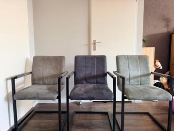 Eetkamerstoelen microleder - prima staat, gratis afhalen