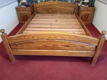 Eikenhouten tweepersoonsbed 140cm