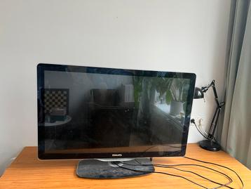 Philips TV (lichte beschadiging) gratis