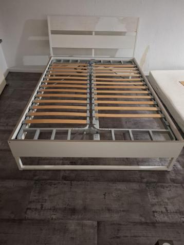 Gratis bedframe - ophalen in Veenendaal