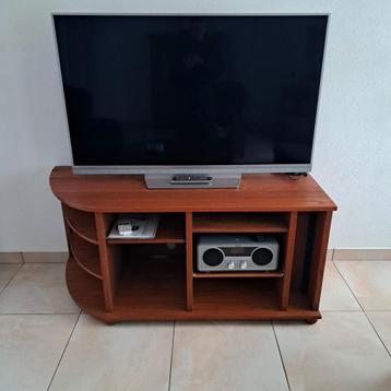 Mooie houten TV meubel GRATIS