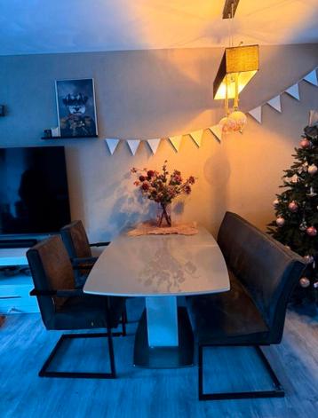 Uitschuifbare Eettafel