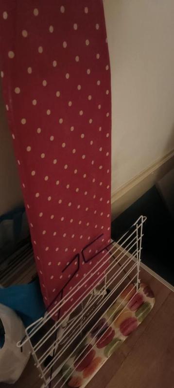 Strijkplank, Mouwenplank en wasrekje