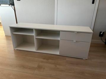 Gratis af te halen: IKEA Vihals TV-meubel