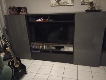 Gratis wandmeubel 240x42x130 cm, zelf demonteren