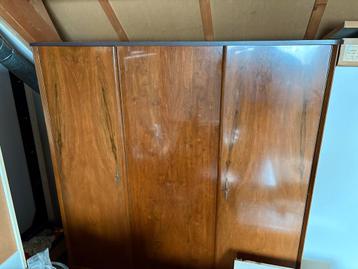 Vintage Houten Kledingkast met Hangruimte