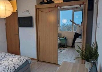 Kledingkast - goede staat! Stevige kast van IKEA