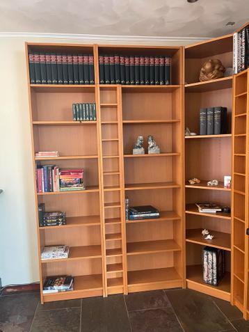 Gratis boekenkast af te halen - Zo goed als nieuw