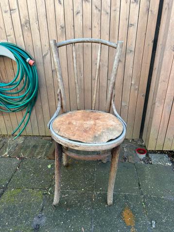 Houten stoel