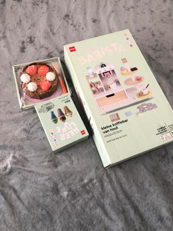 Kinder keukentje met extra spullen voor 25€