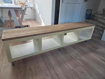 Ikea kast met steigerhouten planken