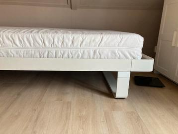 Gratis 1-persoons Auping bed, verstelbaar