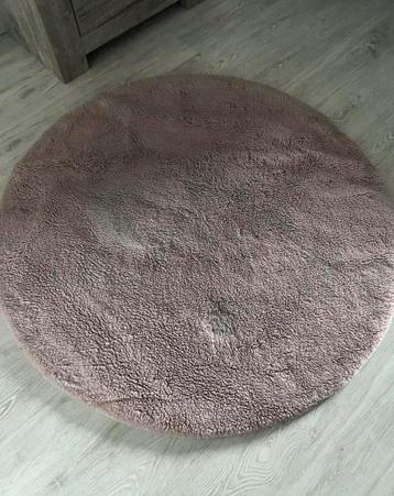 Ronde oudroze kleed