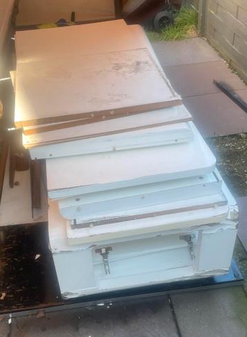 Onderdelen van een kast MDF