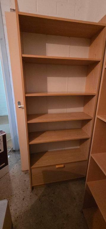 Boeken kasten gratis 3 stuks