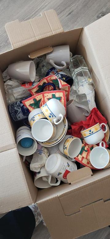 Gratis glazen, borden, kopjes enz