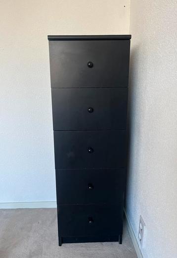 Zwarte ladekast met 5 lades