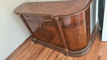 Dressoir en kastje gratis ophalen