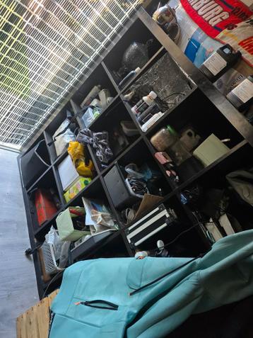 Kallax kast + metalen kast voor de schuur moet zsm weg