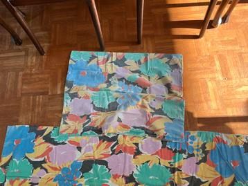 Gratis: 2x Kleurrijk dekbedovertrek met bloemen & strepen