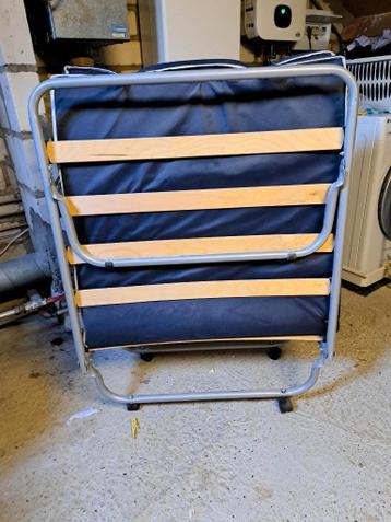 Inklapbaar logeerbed GRATIS