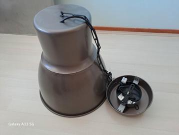 3 hanglampen van Ikea.