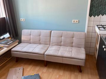 Beige slaapbank met twee losse elementen