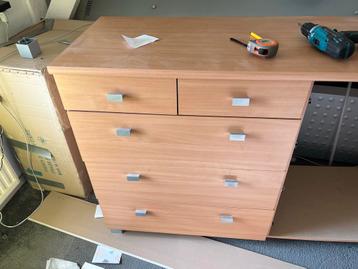 Ladekast - 6 grote en 4 kleine lades - uit elkaar