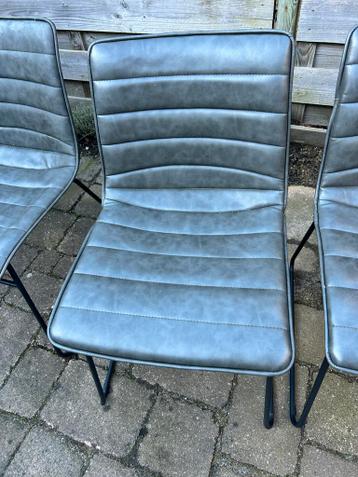 Set van 4 grijze eetkamerstoelen