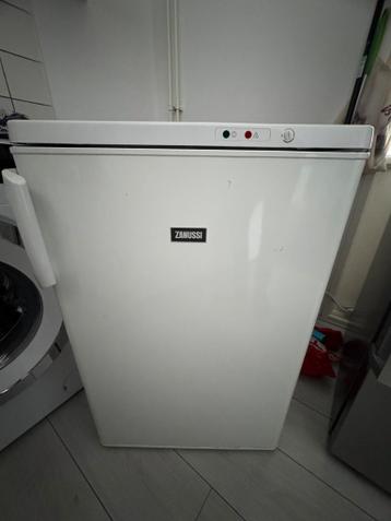 GRATIS | Zanussi Gebruikte Vriezer - Vrieskast