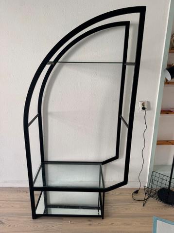 gratis zwarte stelling kast