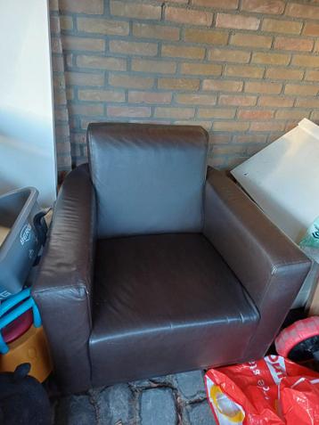 Bruine lederen stoel
