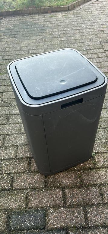Grote gebruikte prullenbak - gratis!