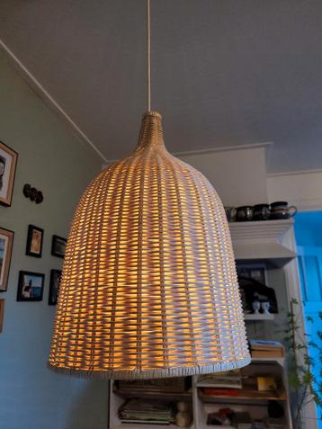 Ikea lamp/ gereserveerd