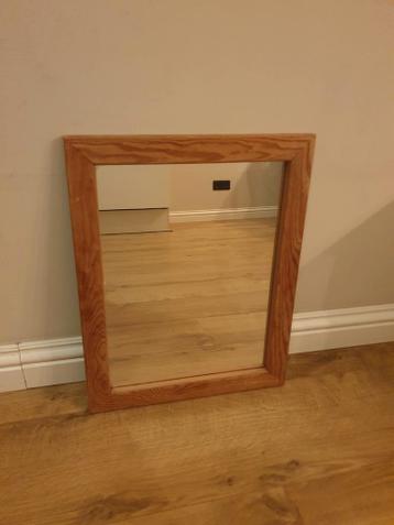 Gratis spiegel - 47x37cm