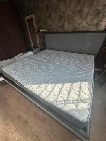 Gratis mooie matras plus topper