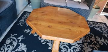 Massief eiken tafel - gratis af te halen in Elst (lees adv)