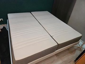 Bed, lattenbodem (+2 ikea matrassen)