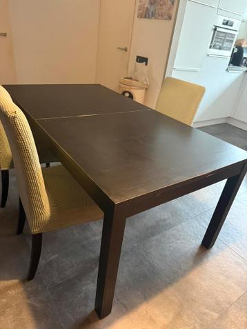 Gratis af te halen eettafel