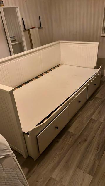 Bed ikea gratis