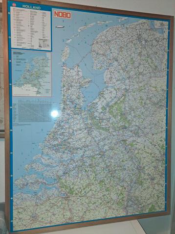 Grote landkaart van Nederland in houten lijst 1.03 x 1.31 m