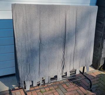 GRATIS 2 stuks Gordijnen met Lussen