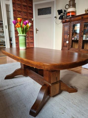 GRATIS - houten stevige salontafel