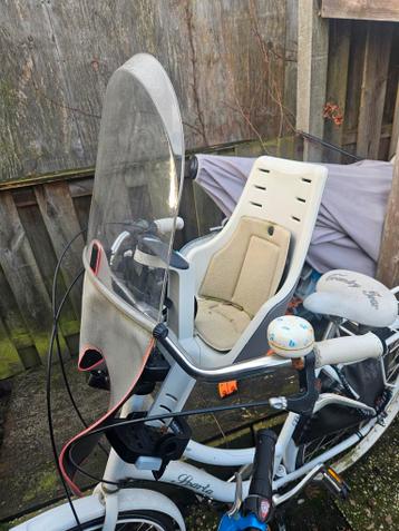 Fietszitje voor met scherm - schoonmaken!
