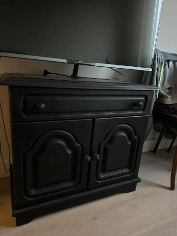 Degelijke tv kast  Vintage - GRATIS AF TE HALEN
